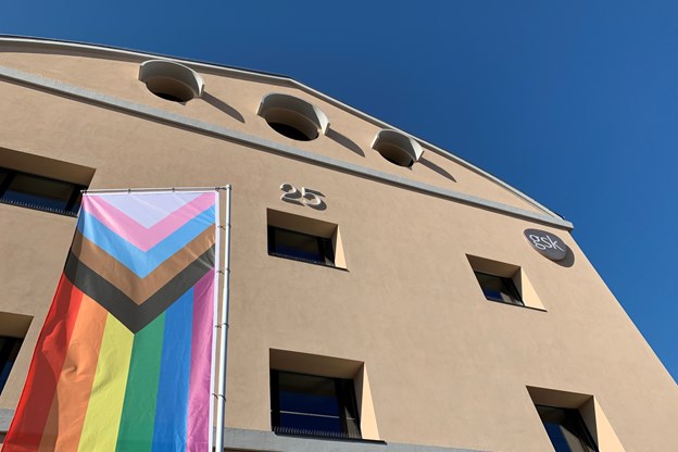 Sede GSK Verona flag IDAHOBIT