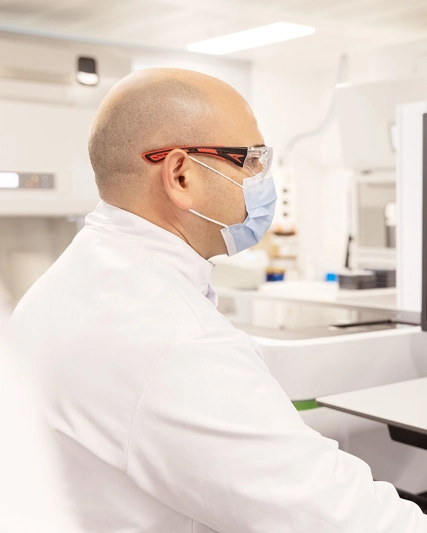 Lavorare con immagini 3D in un laboratorio di screening ad alto rendimento