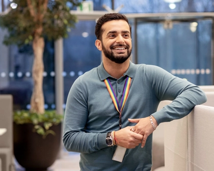 Vediamo del personale al lavoro.